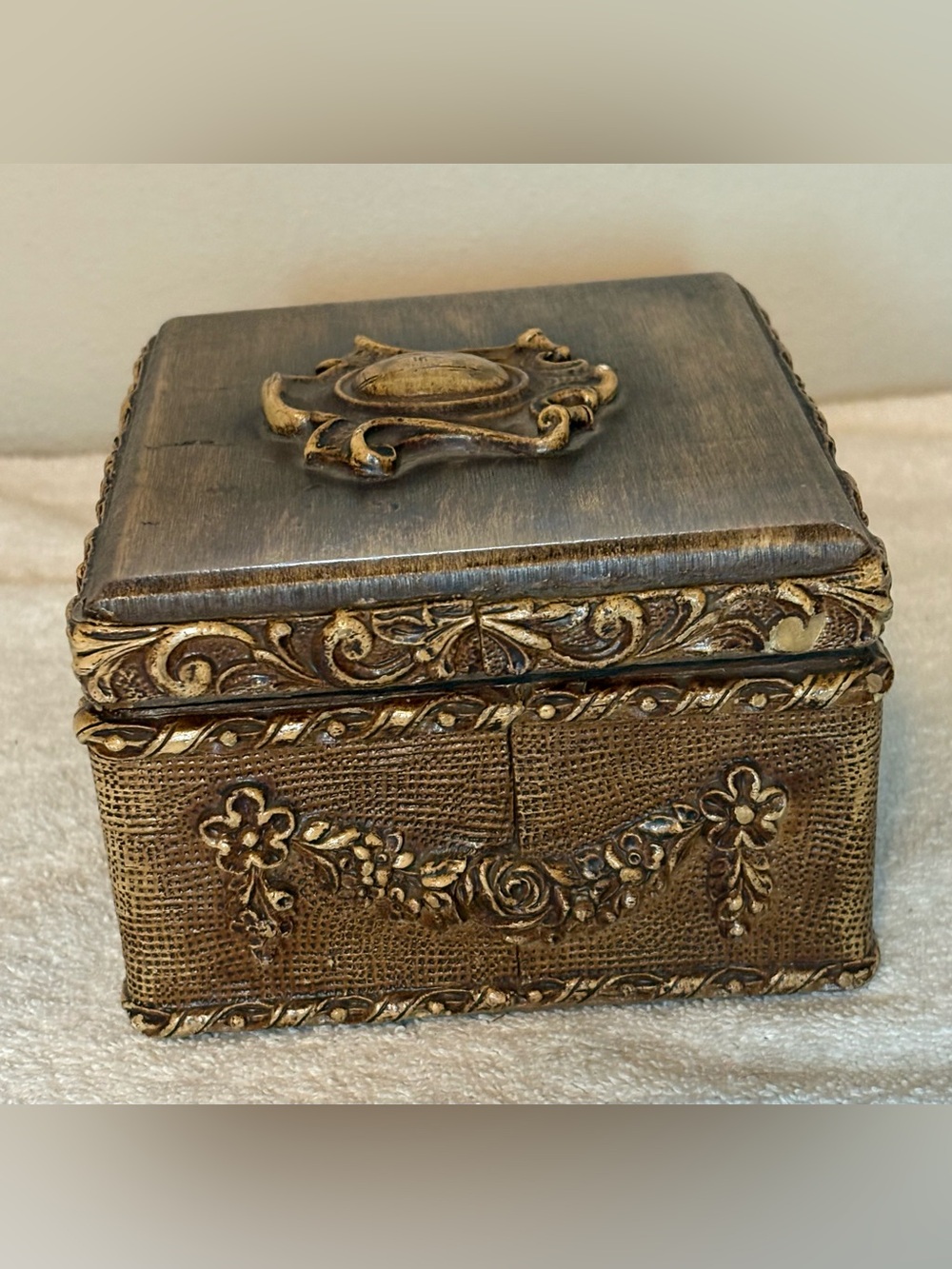 Vintage Ornate Jewelry Trinket Box Brown Gold Floral Syroco Style 6” - Picture 3 of 11